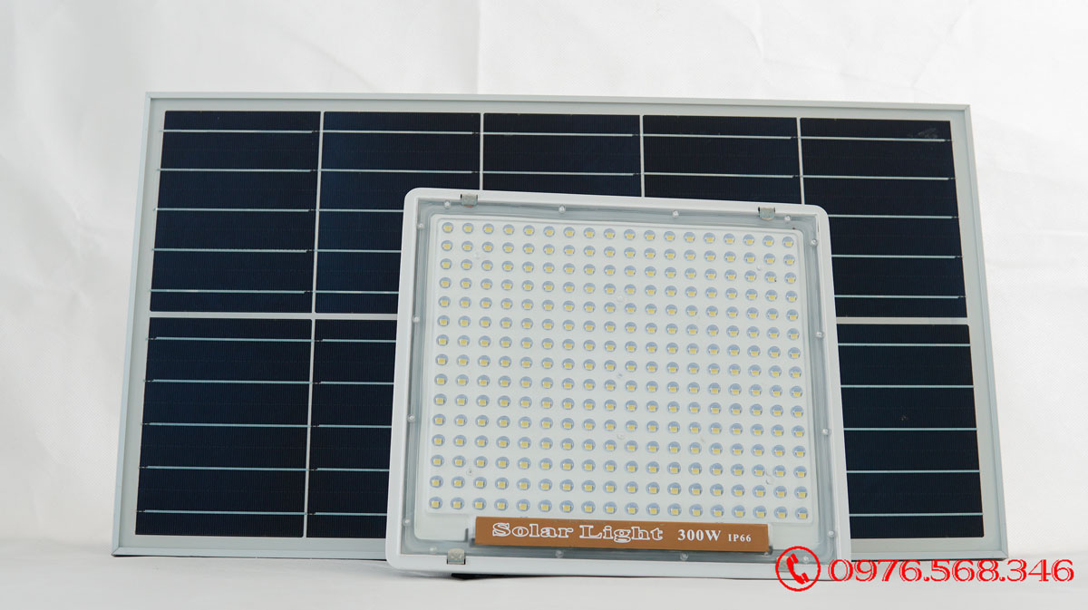 Đèn pha năng lượng mặt trời 300W cao cấp Roiled - RN300W